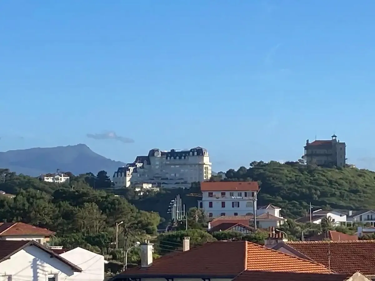 Milady Ocean View Apartment Biarritz France